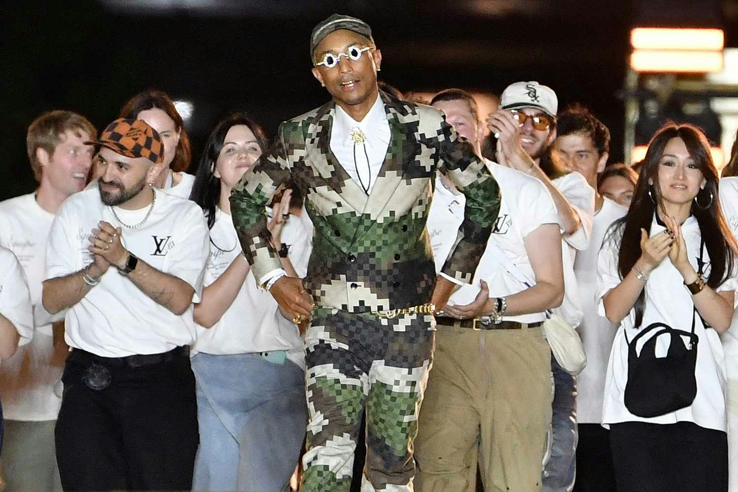 Pharrell Williams debuta como Director Creativo de Louis Vuitton
