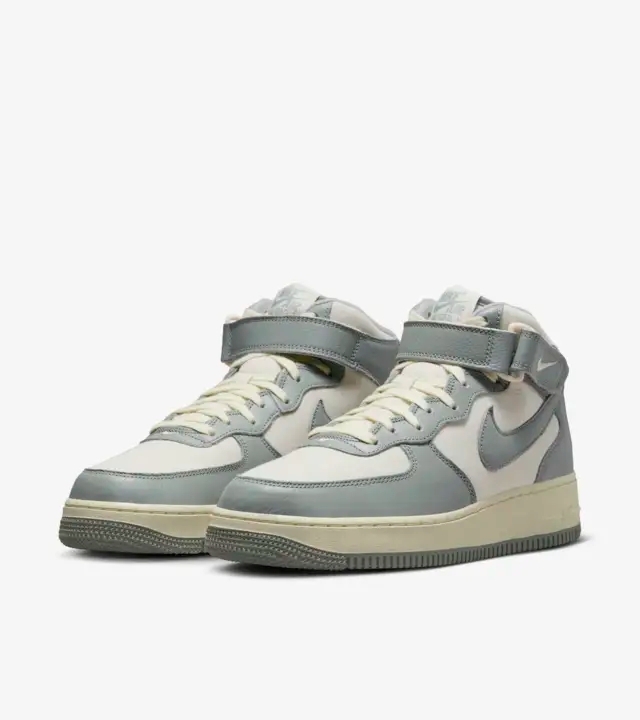 Air Force 1 Mid Mica Green